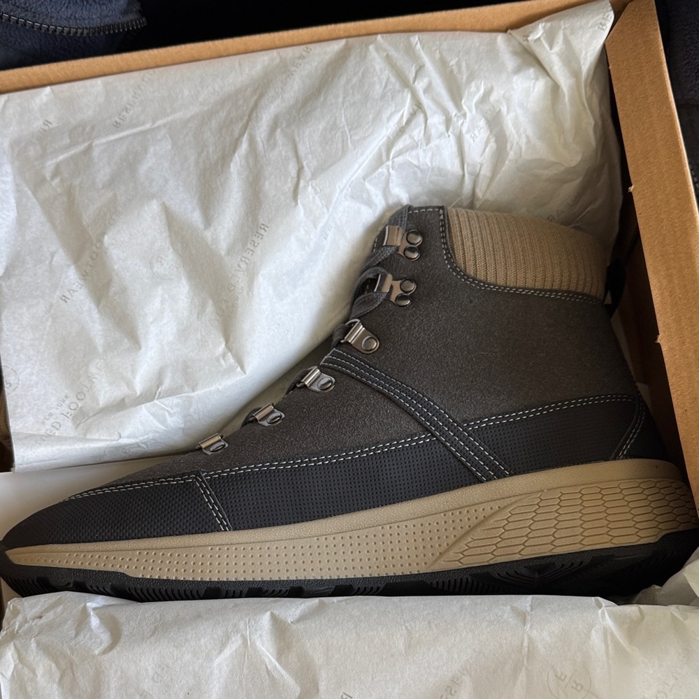 Reserved Men's Charcoal and Beige Boots